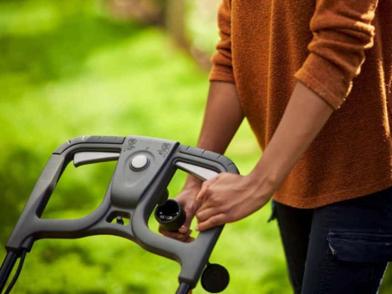 Electric lawnmowers