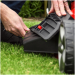 Cobra MX484SPCE 19" 4-Speed Petrol Lawnmower - Image 14