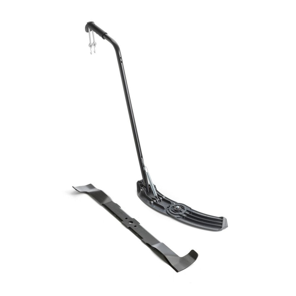 339e9b48a23eb6720ffb9b593bbabb_Mulchingplug_bladerider_2999000370_full1_web.jpeg Mountfield Rider 72 Mulching Kit (Plug & Blade) - Image 1