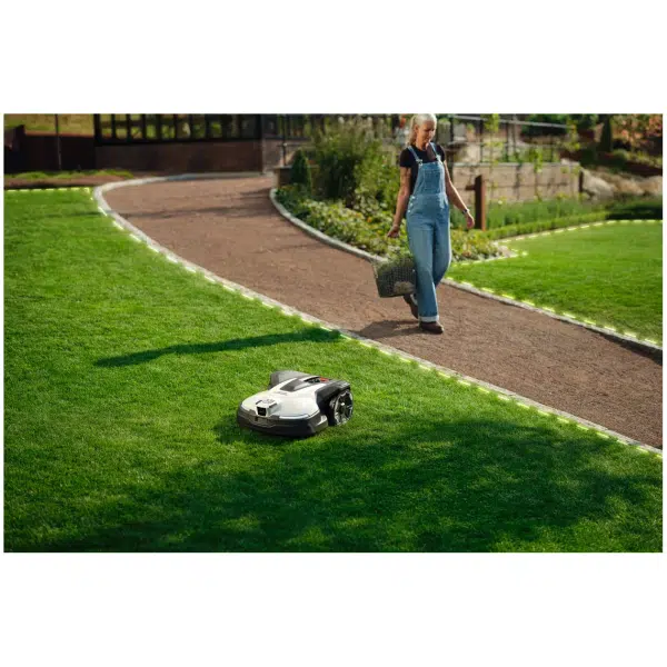 Husqvarna Automower® 430V NERA 4,800m² Robotic Lawnmower