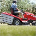 Honda HF 2625 HTE 48" Premium Lawn Tractor - Image 6