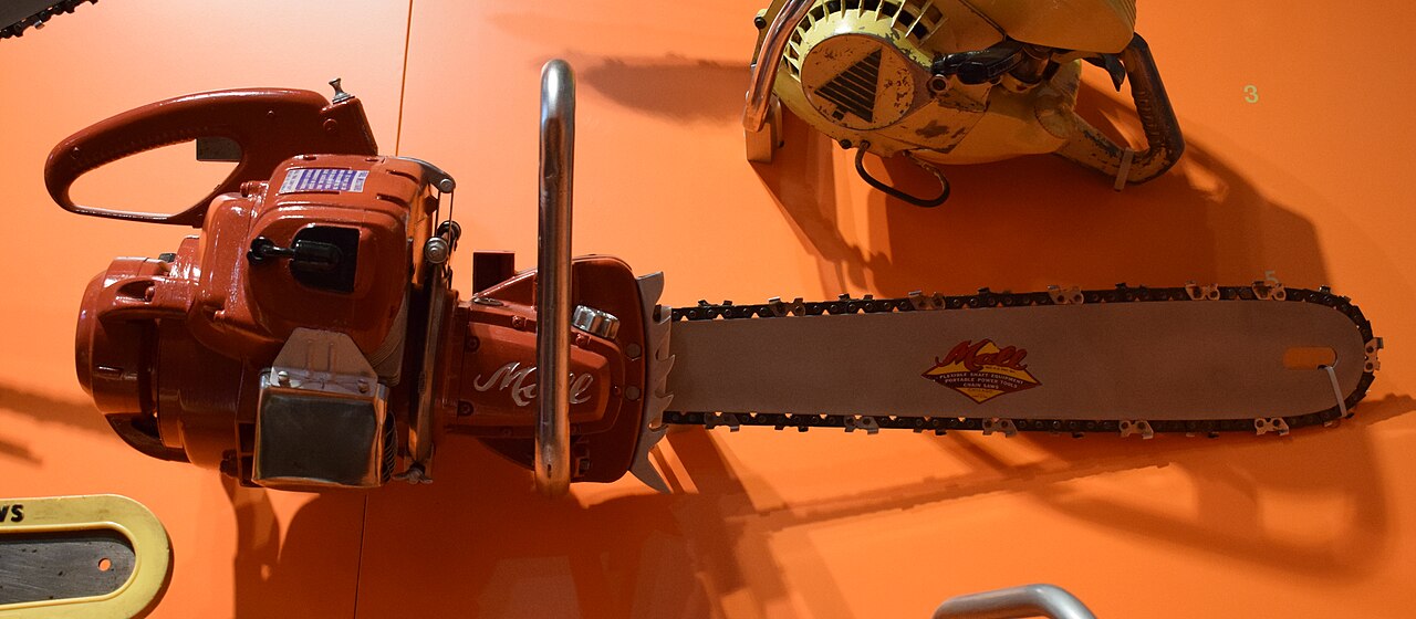 Husqvarna 120 Mark II 14" Chainsaw – view 2